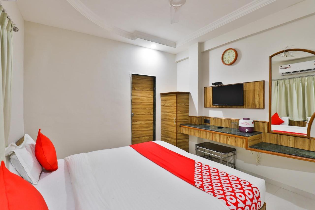 Oyo 23540 Hotel Suryakant Rádžkót Exteriér fotografie